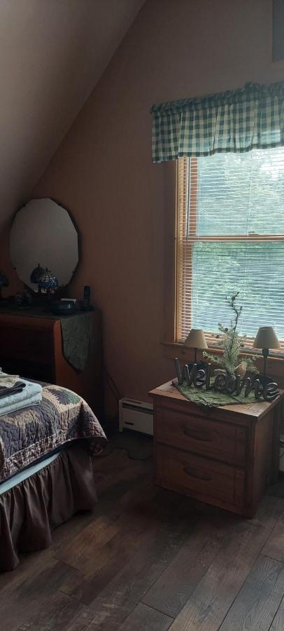The Old Tioga Inn Bed And Breakfast Fairmount Springs Bagian luar foto