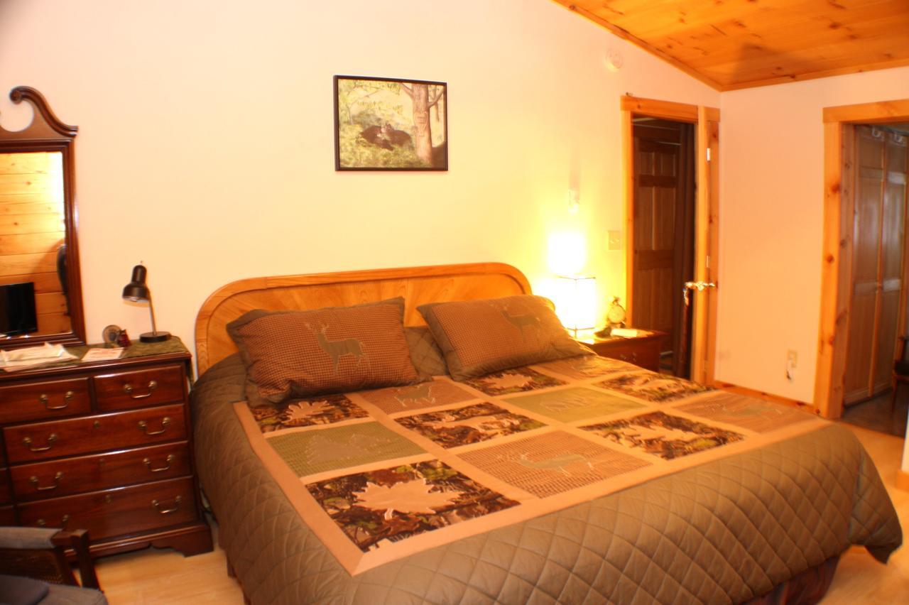 The Old Tioga Inn Bed And Breakfast Fairmount Springs Ruang foto